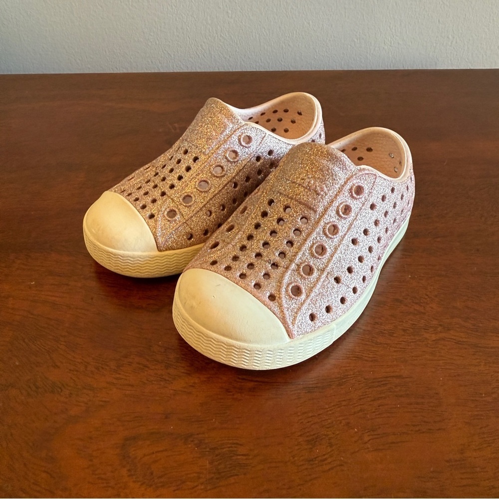 Native Kids Glitter Pink Slip-On Sneakers